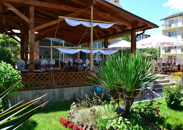 Saint George Family 로제넷츠